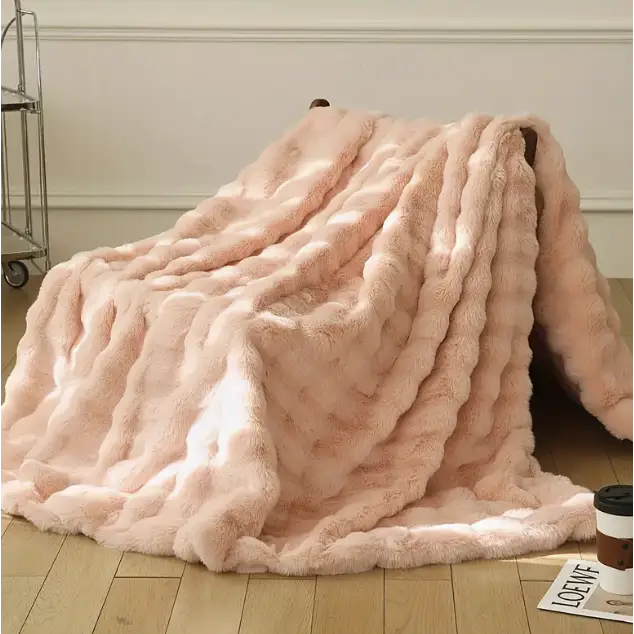 Warm and fluffy cover for optimal comfort in French