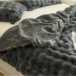 Warm and fluffy cover for optimal comfort in French