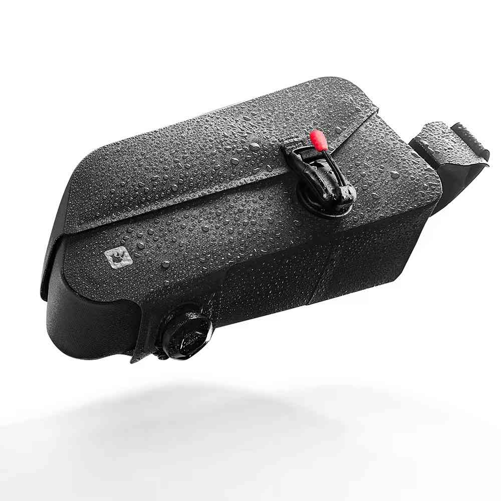 Waterproof bike bag with quick attachment