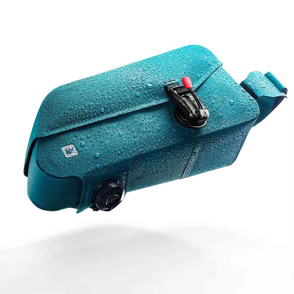 Waterproof bike bag with quick attachment