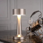 Lampe de Table LED RétroGold Chic Design Élégant