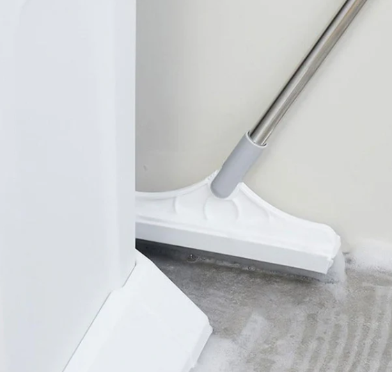 Versatile scrubbing brush for effective cleaning