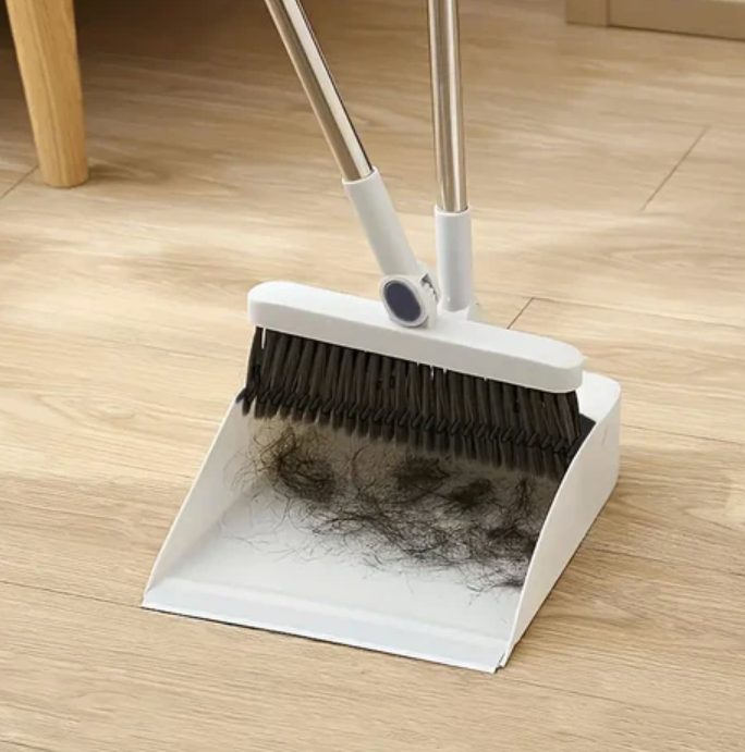 Notched Broom and Shovel for Effective Debris Capture
