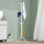 Freestanding garment rack for optimal storage