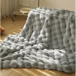 Warm and fluffy cover for optimal comfort in French