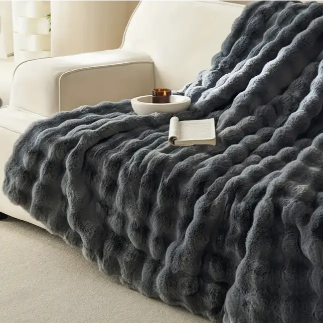 Warm and fluffy cover for optimal comfort in French