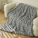 Warm and fluffy cover for optimal comfort in French