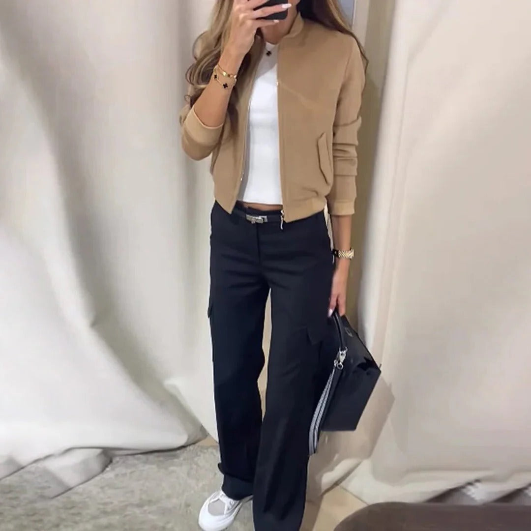 Chic Women's Jacket - Elegance and Comfort