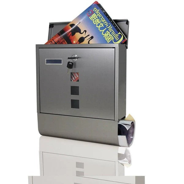 Wall-mounted metal mailbox, lockable, sturdy