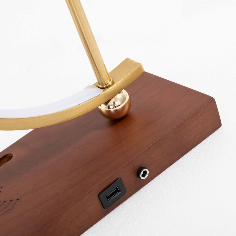 LuxLamp : Horloge Élégant avec Recharge Sans Fil