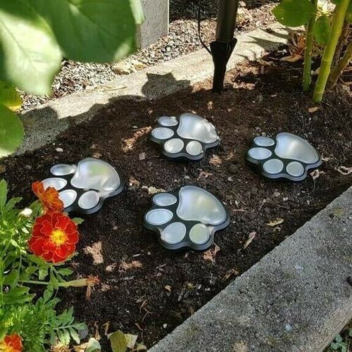 Glowing Garden Stakes for Fairy Garden, 4 Pieces